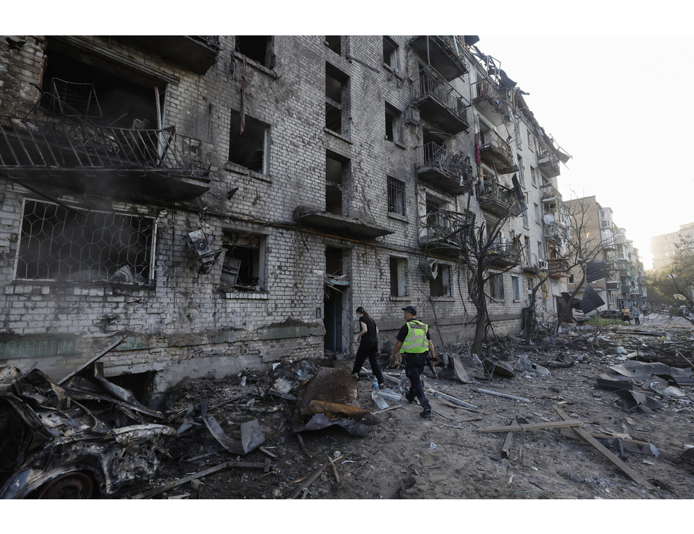 Cremlino a Kallas, continueremo ad aumentare la pressione su Kiev’