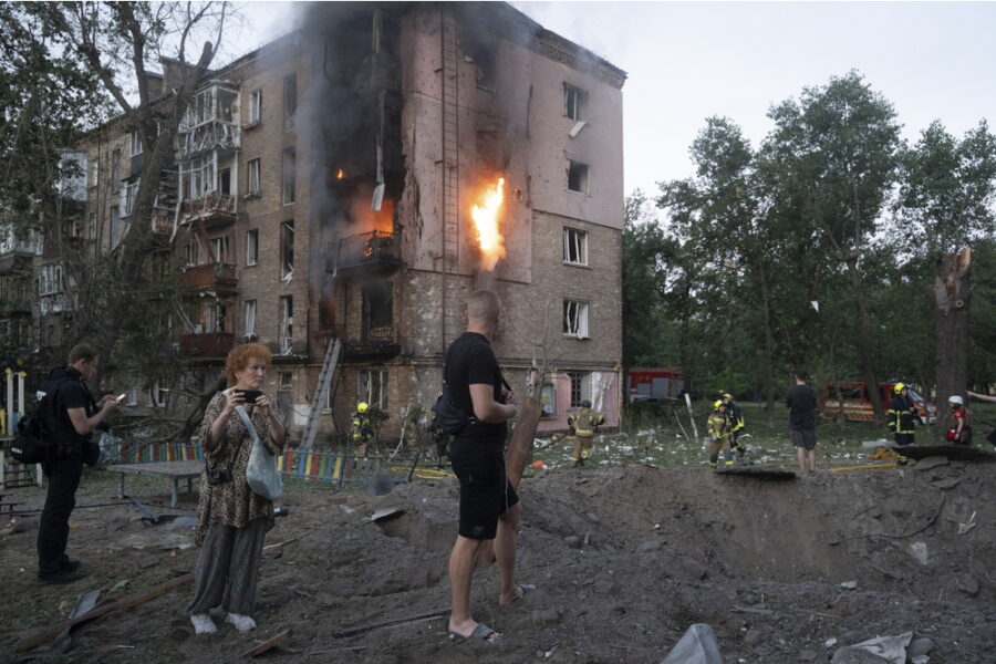 Sulla strada che conduce a ultime grandi città del Donbass ancora sotto controllo ucraino