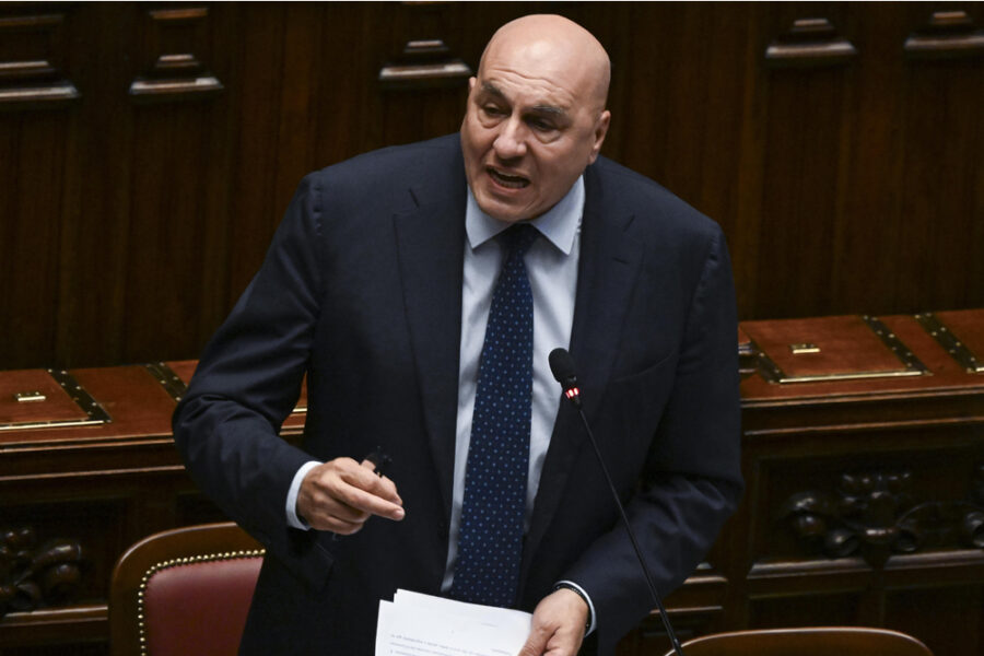 Il ministro della Difesa riguardo il futuro di una presenza internazionale in Libano
