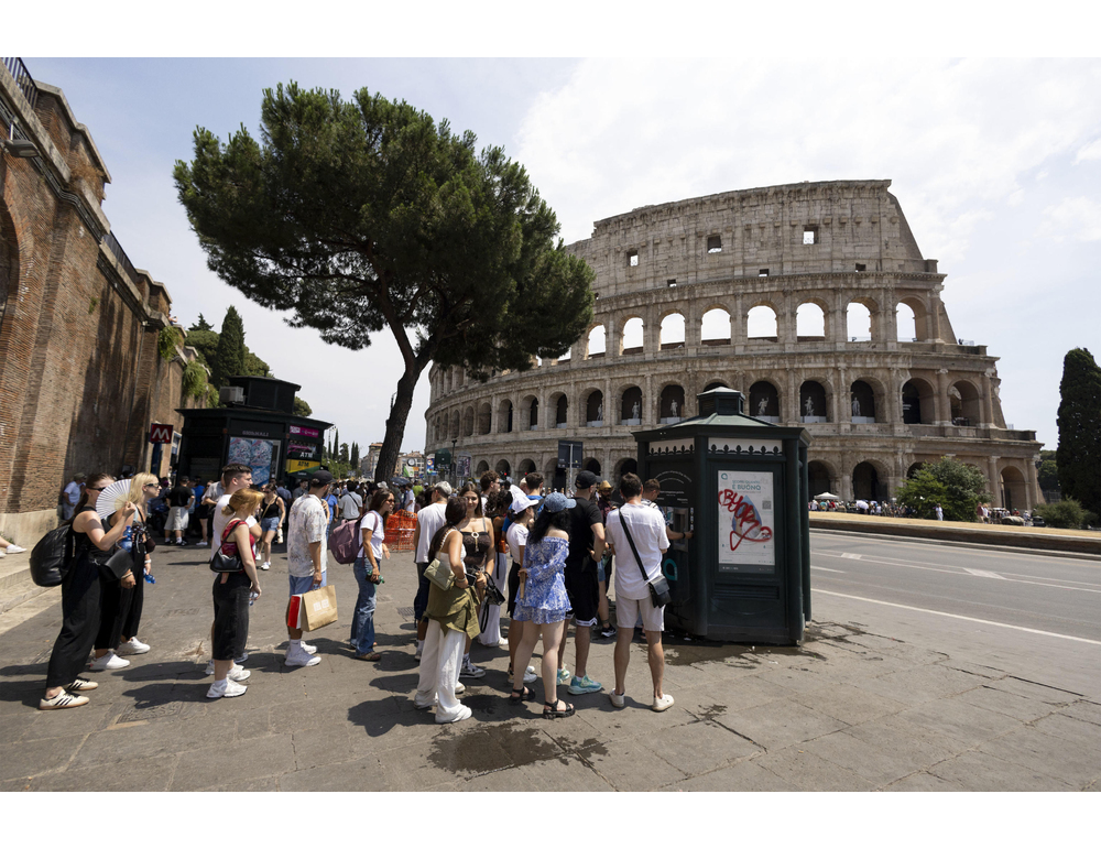 Dati Viminale, +4.43% arrivi turistici nel primo semestre del 2026
