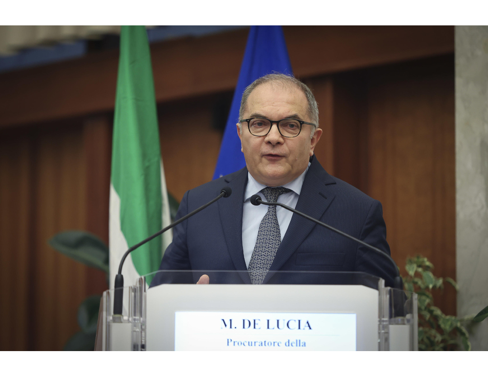 De Lucia, ‘segnali che la mafia vuole acquistare droni lanciamine’