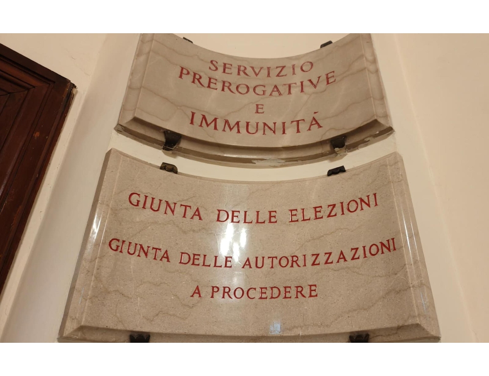 Dori, non possiamo accedere a chat Delmastro, ma restiamo in Giunta