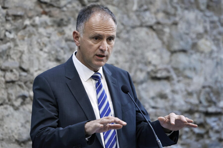 'Pressioni sulla sostenibilità e capacità di assorbimento delle forze armate'