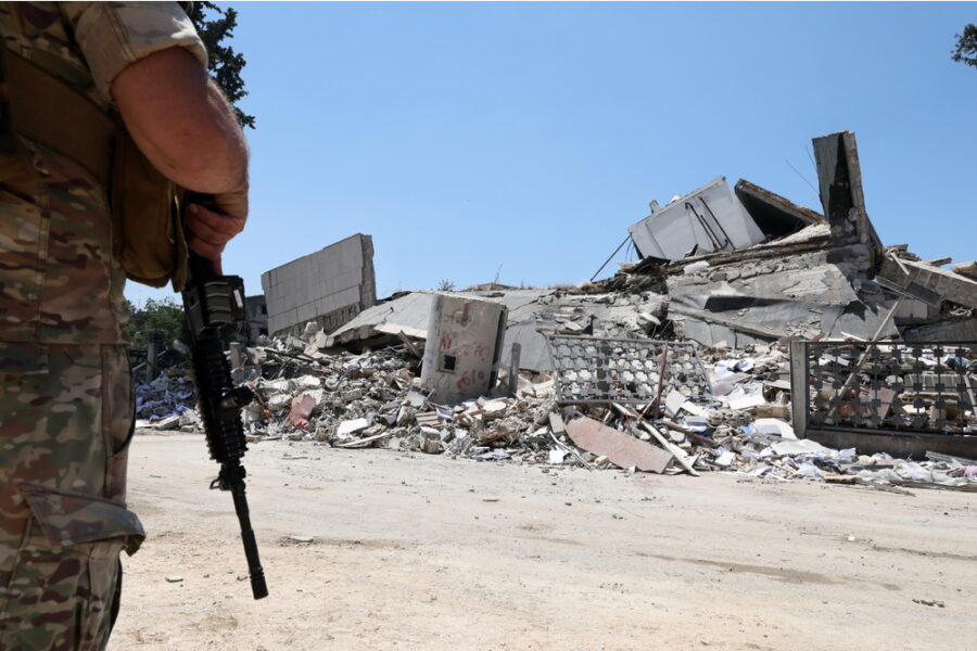 Le truppe dispiegate nel villaggio di Zawtar al-Gharbiya