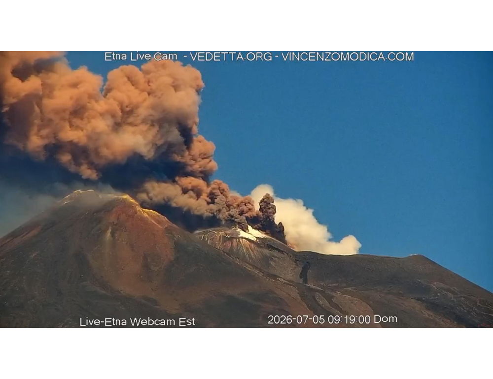Etna: aeroporto di Catania, voli interrotti fino alle 18