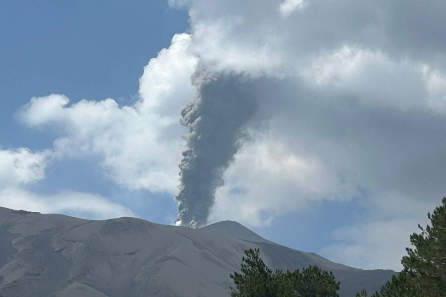 Cessate le fontane di lava