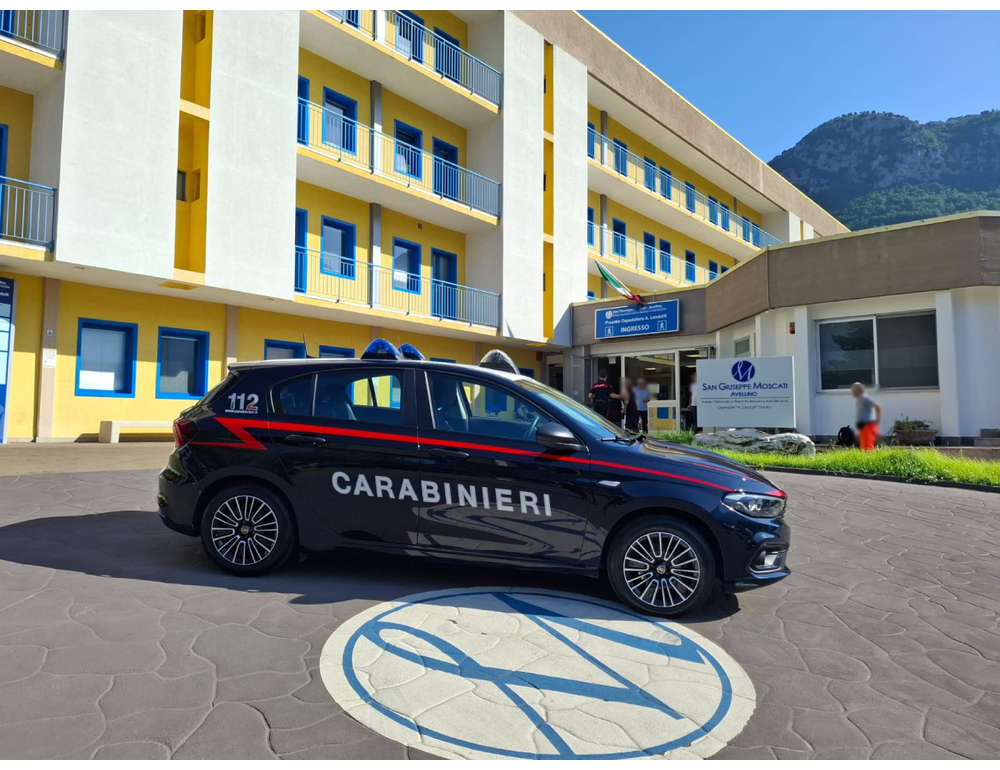 Fuma durante ossigeno terapia e provoca incendio in ospedale, denunciata