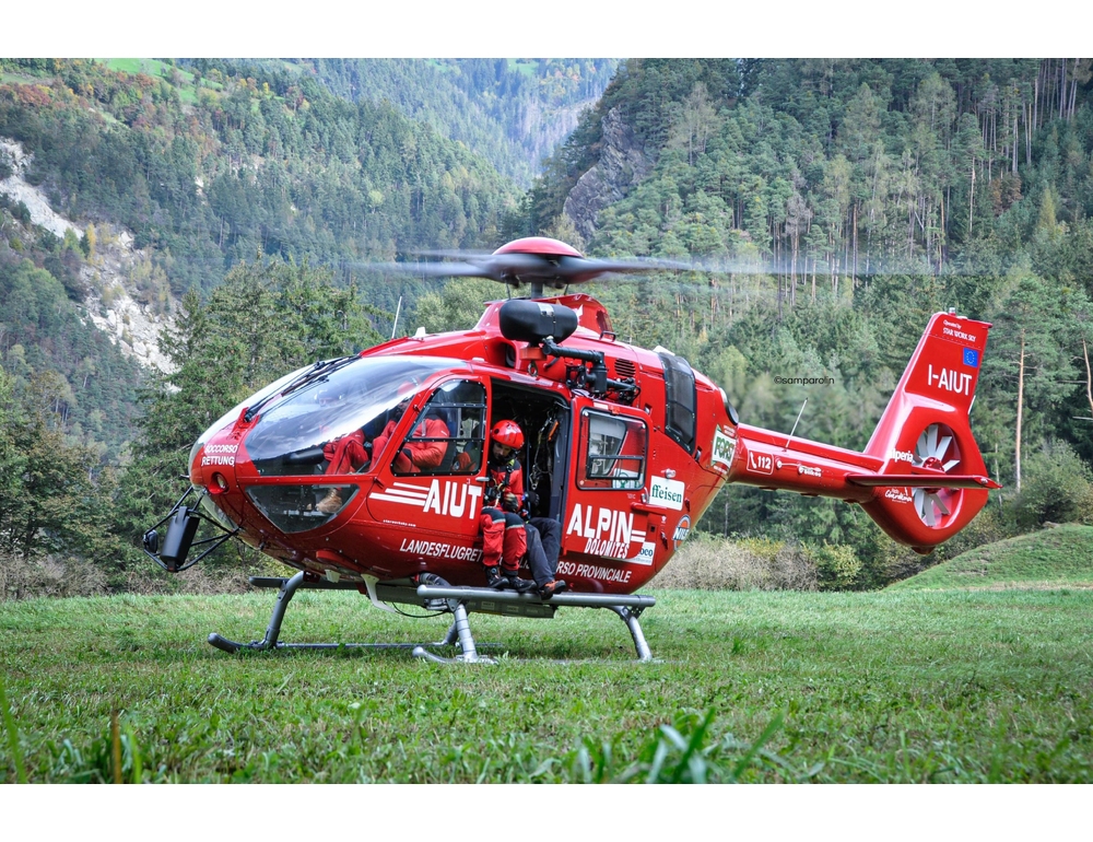 Grossa frana sulla Dolomiti di Sesto, in corso ricerche