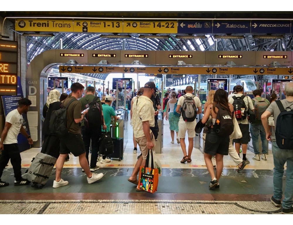 Guasto alla stazione di Milano Centrale, treni in ritardo fino a un’ora