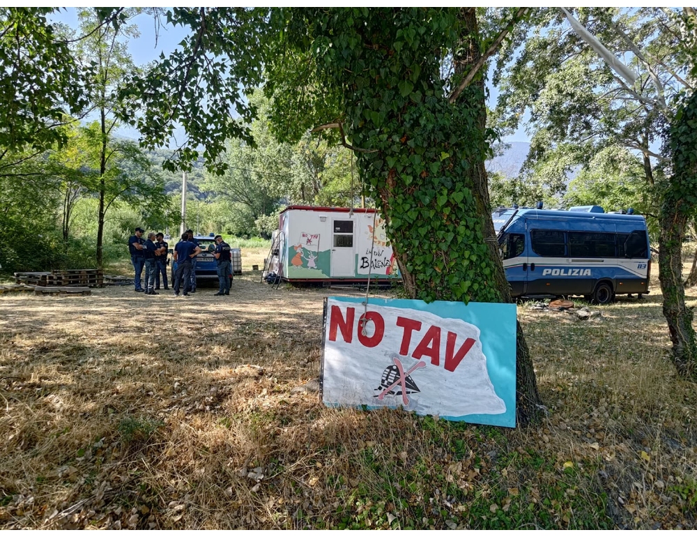 Il prefetto di Torino vieta il campeggio a Susa e a Bussoleno