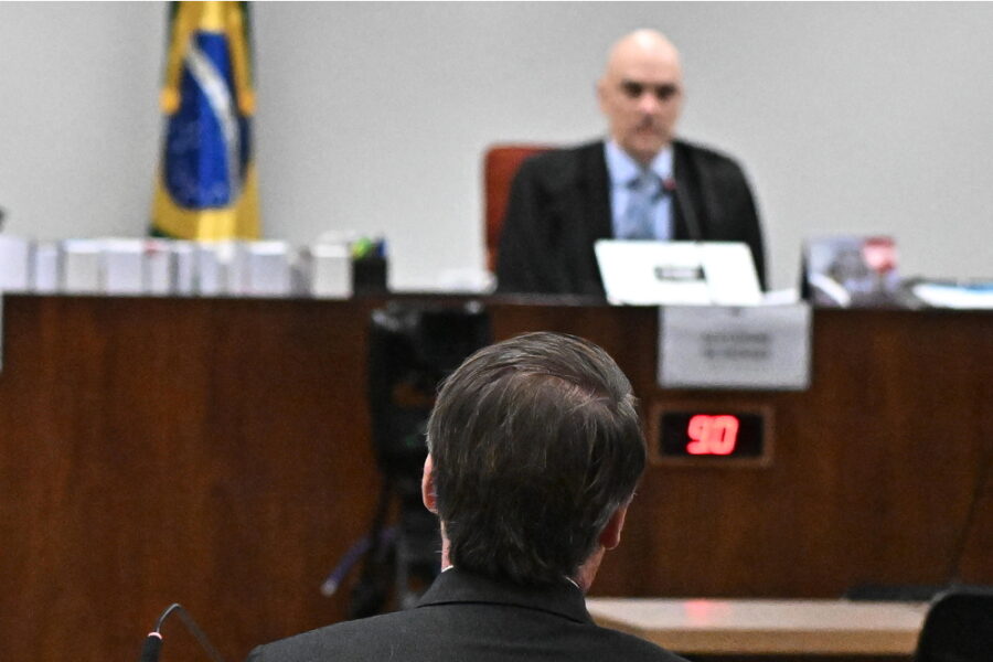 Moraes revoca il porto d'armi e la licenza da collezionista