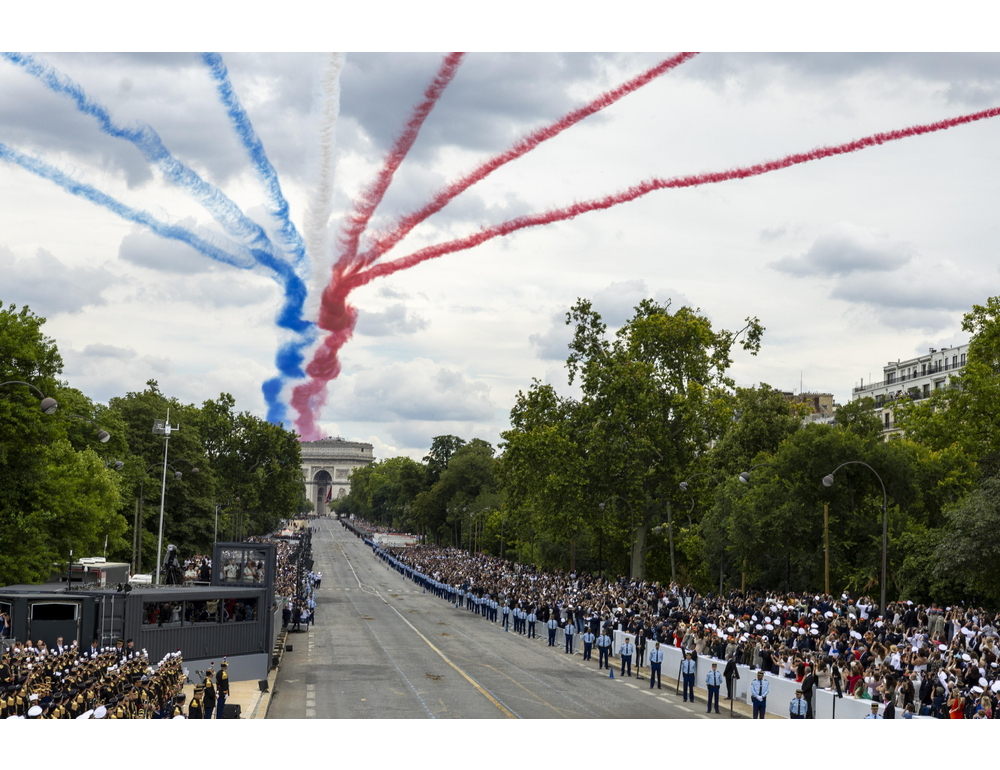In Francia un 14 luglio tra difesa europea e omaggio alle vittime di Nizza