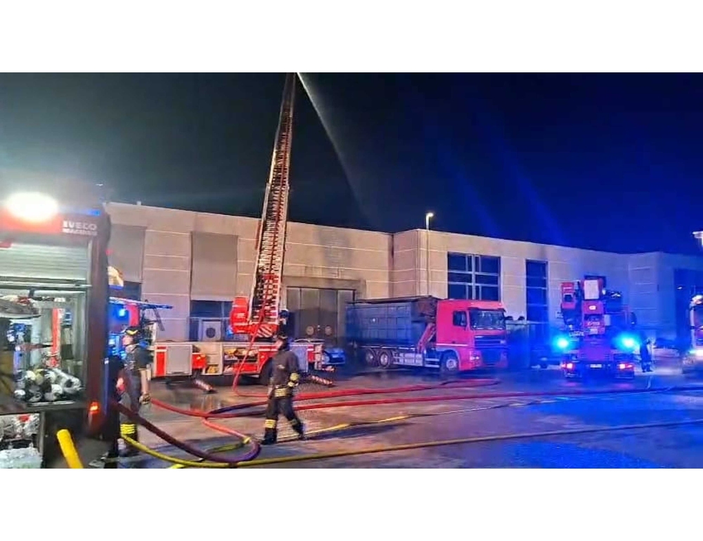 Incendio doloso distrugge capannone del sindaco di Malo, ‘è intimidazione mafiosa’