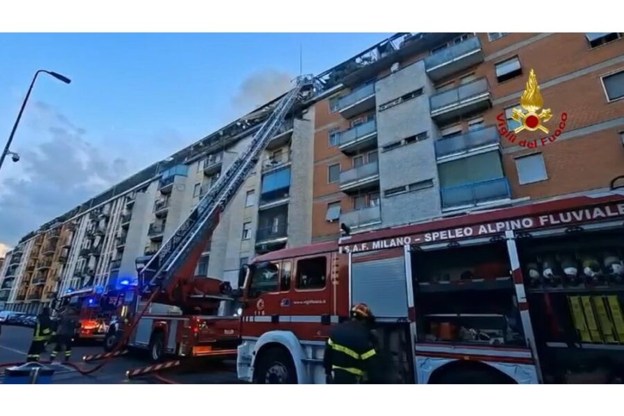 Decine di persone sono state fatte sgomberare
