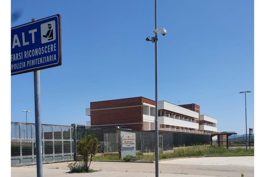 Il rogo sarebbe stato appiccato dal 72enne