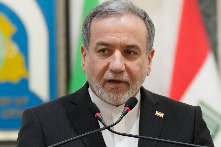 Araghchi: 'È il Segretario del Tesoro statunitense che sta violando l'intesa'