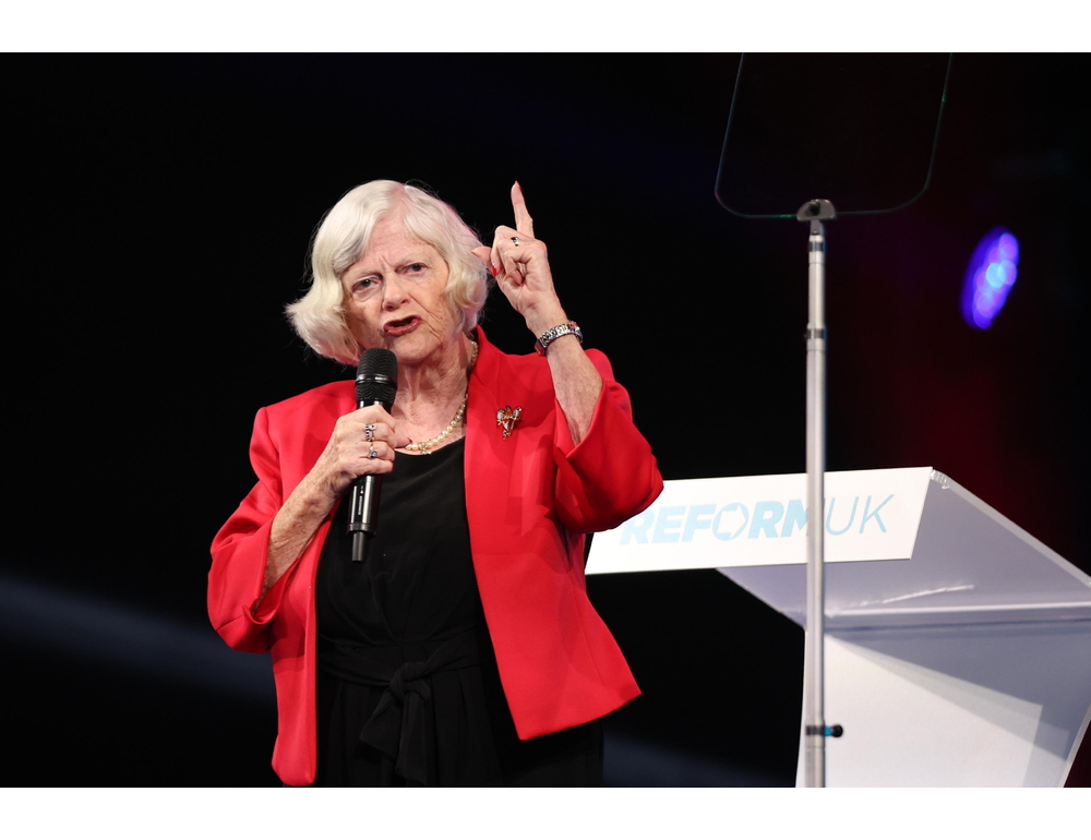 La polizia britannica arresta un 26enne per l’omicidio di Ann Widdecombe