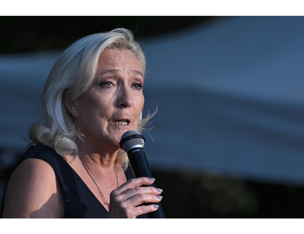 Marine Le Pen a 48 ore dalla sentenza che deciderà il suo futuro politico