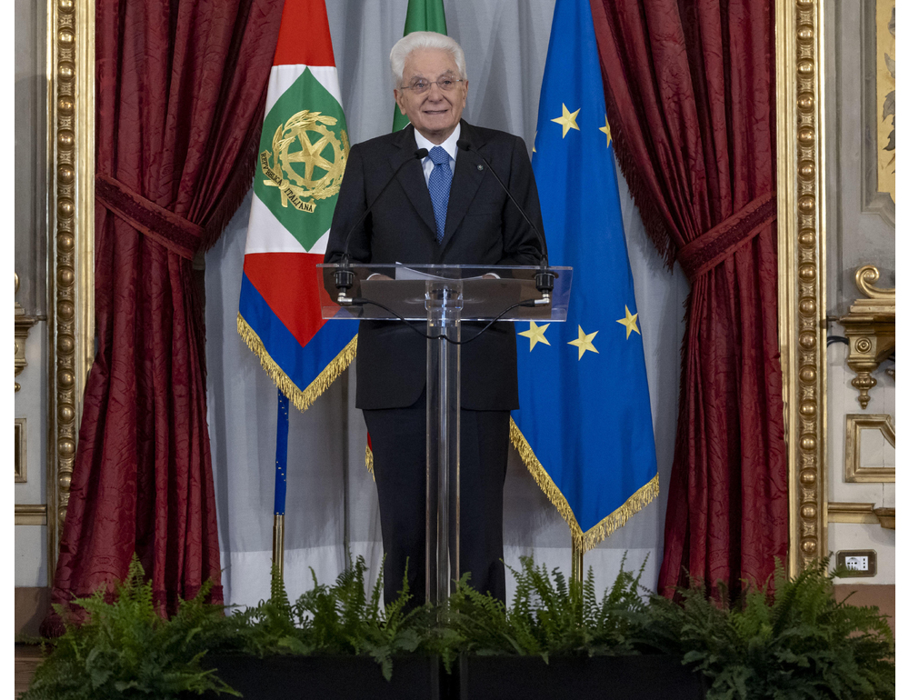 Mattarella, adattare leggi a comportamenti individuali è l’abdicazione dello Stato
