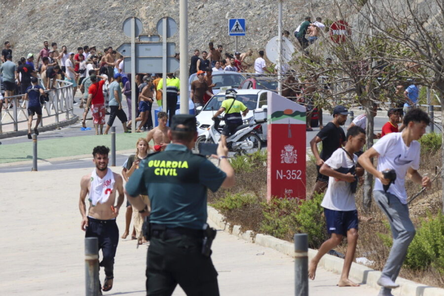 Recuperati dalle unità di controllo di frontiera