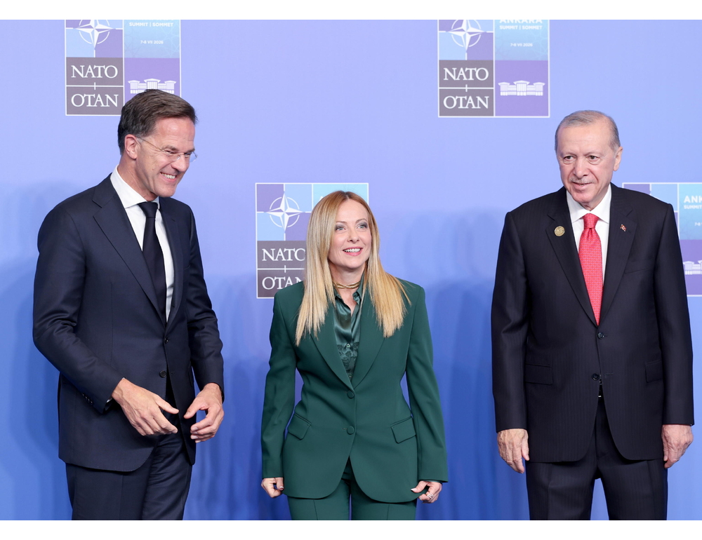 Meloni, rispettiamo gli impegni Nato ma in modo sostenibile e stabilendo priorità