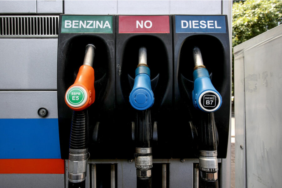Operazione della Procura europea con GdF e AdM