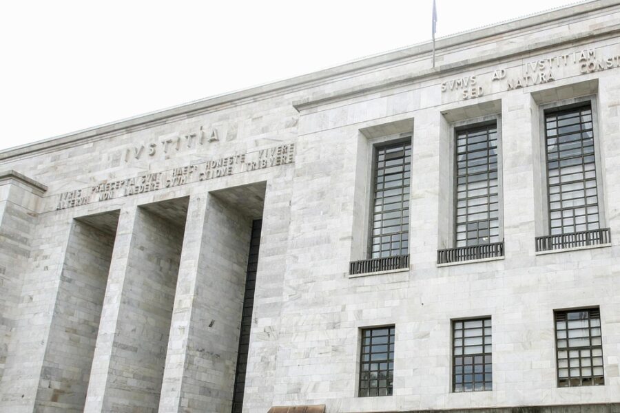 Dopo avocazione Pg Milano indagati 6 poliziotti e un medico. Sarà disposta una consulenza