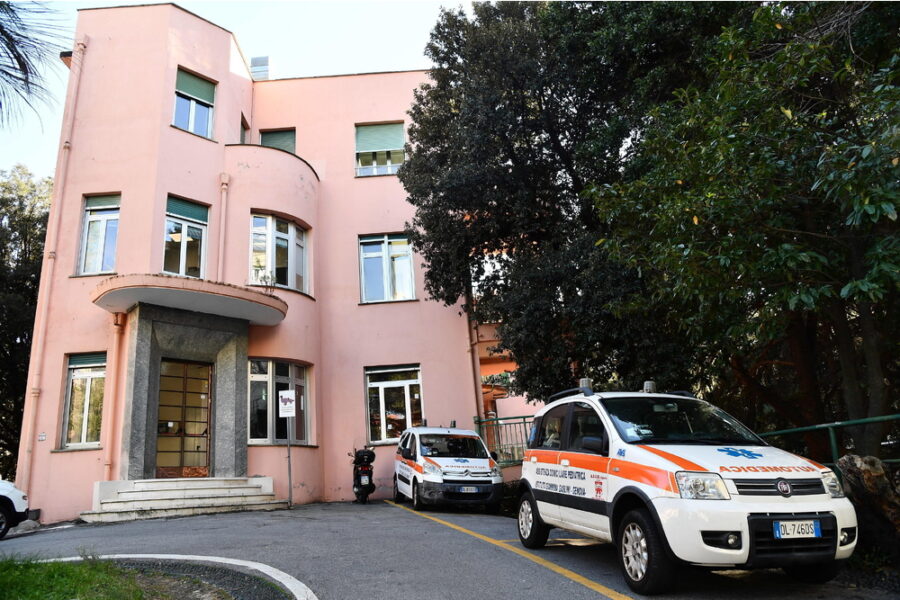 I medici del Gaslini hanno fatto l'impossibile ma il piccolo è deceduto stasera