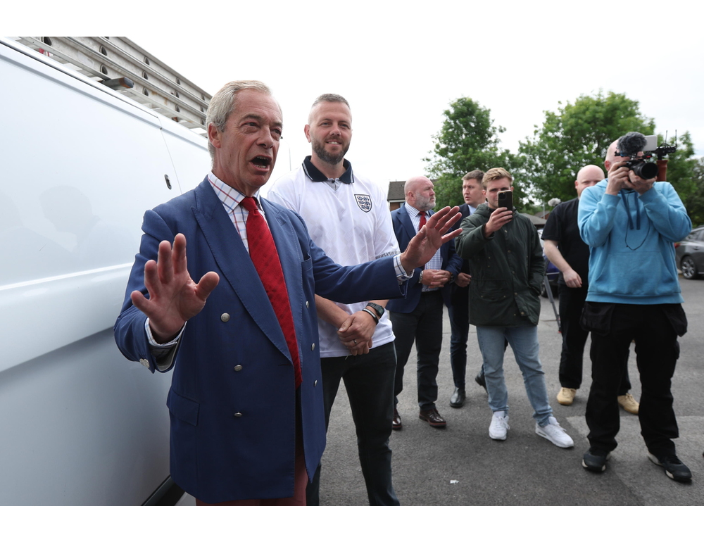 Nuove ombre sul partito di Farage, indagini su donazione a transfuga Tory