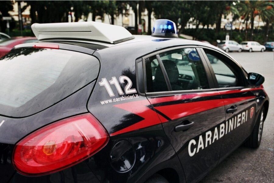 La vittima avrebbe una trentina d'anni
