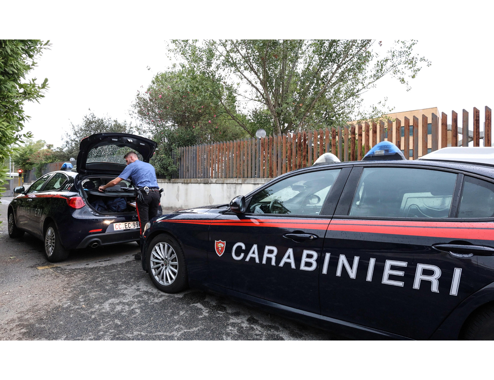 Operaio muore schiacciato da macchina una spazzatrice a Roma