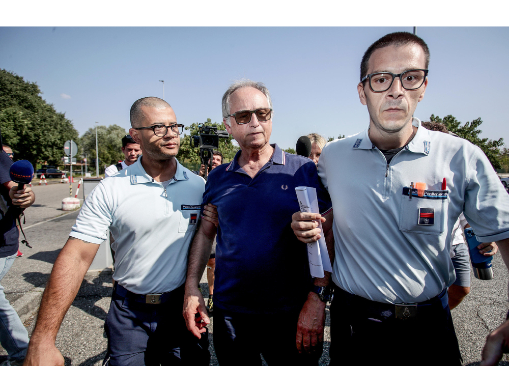 Prime ore in carcere per Roggero, ‘è provato, ha pianto’