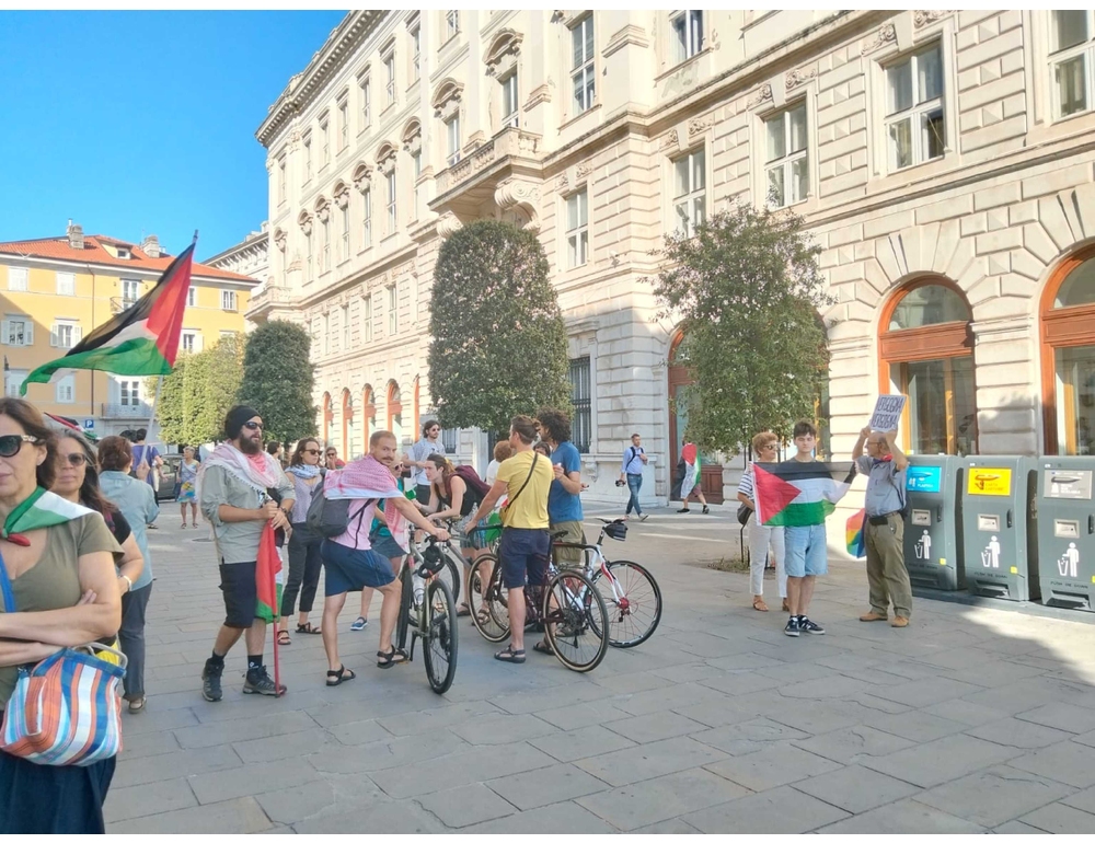 Protesta in Regione Fvg contro convegno con ministri israeliani da remoto