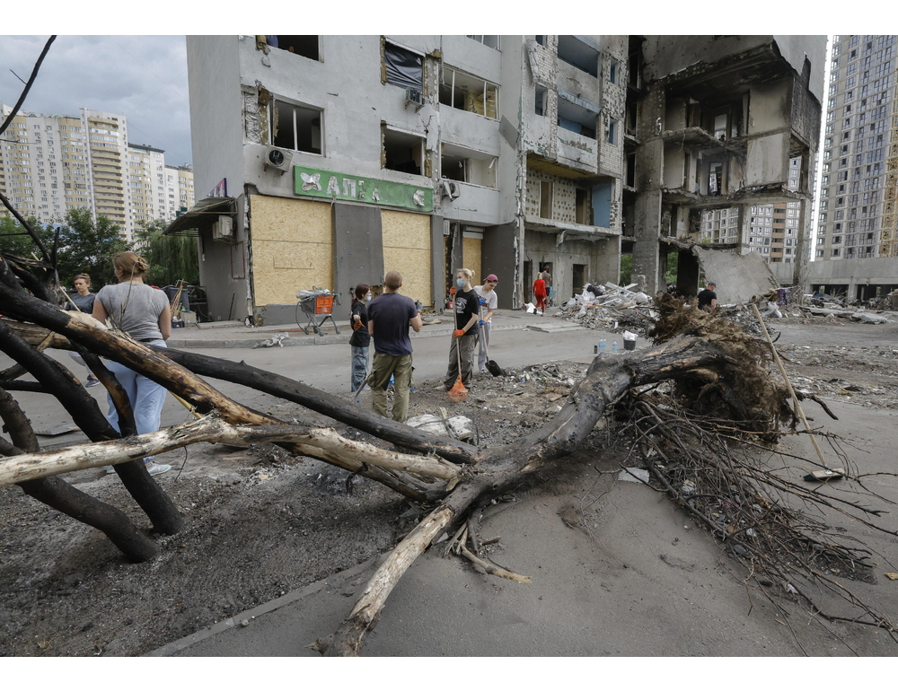 Raid russi su Kiev e varie città ucraine, almeno 4 morti