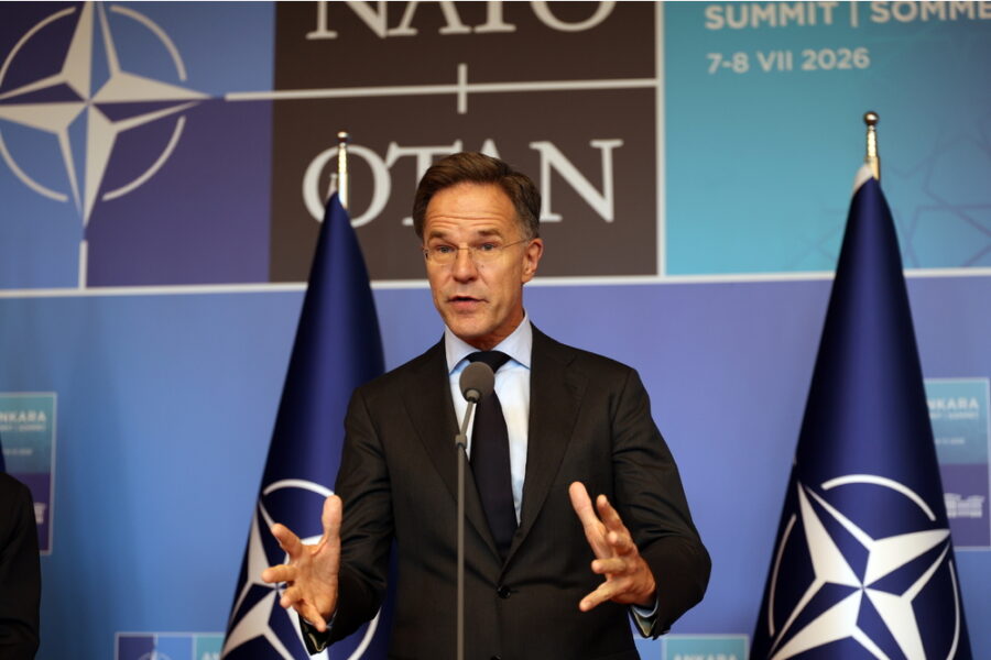'Teheran non potrà mai avere l'atomica e Hormuz deve essere riaperto'