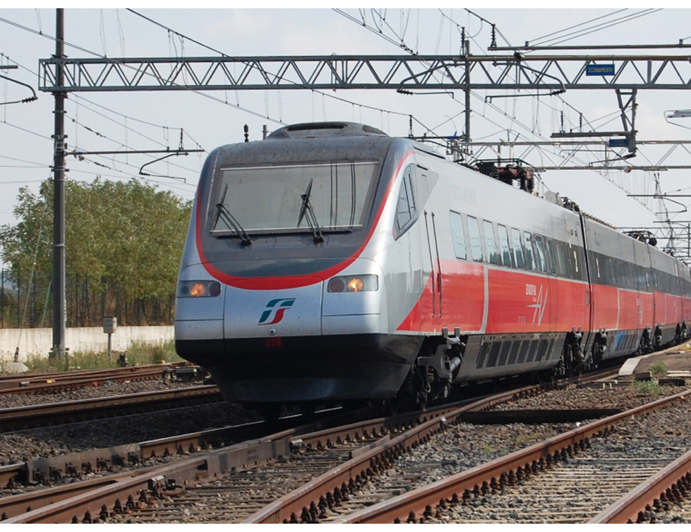 Stop treni per lavori Firenze, ma guasto causa ritardi anche su linea alternativa