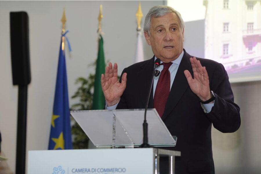 L'italiana ha due nuovi legali per ricorso in Cassazione e revoca divieto espatrio figlia