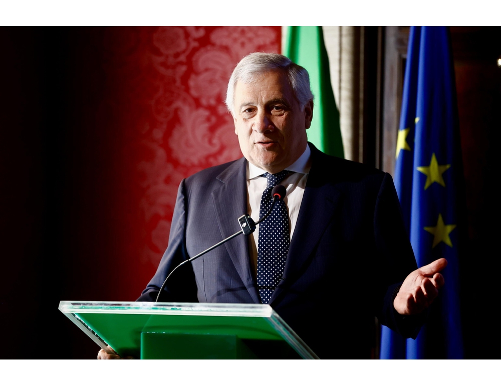 Tajani, problema donne ma garantisco che FI darà ampia rappresentanza nelle liste