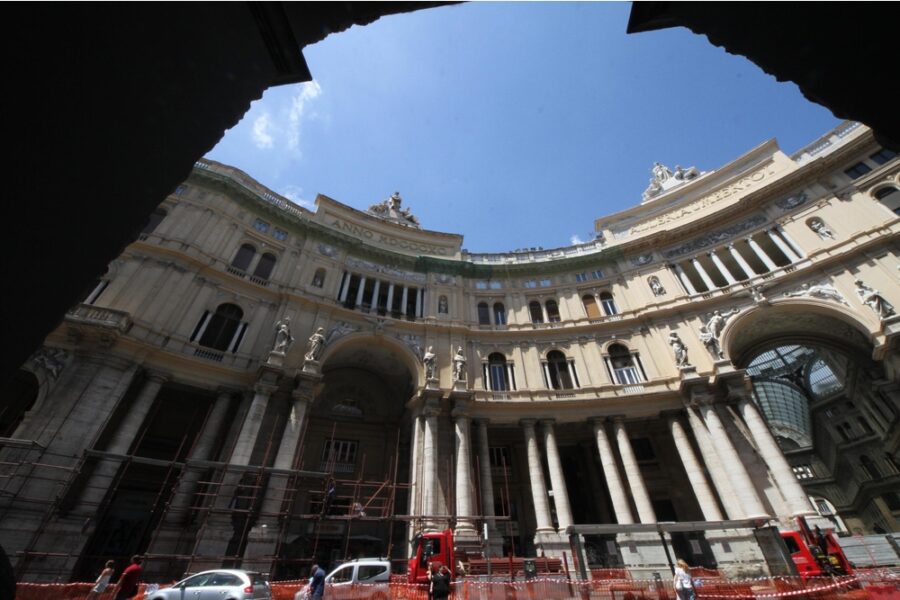 "Rimosso e abbandonato tra scarti edili simbolo del sacrificio"