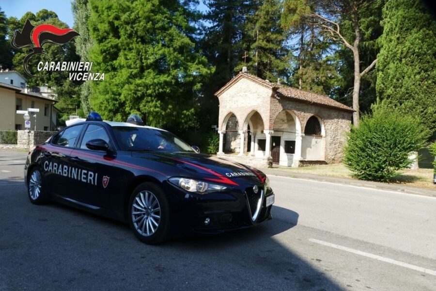 Il gruppo criminale aveva nel mirino uomini tra i 40 e i 64 anni a Schio