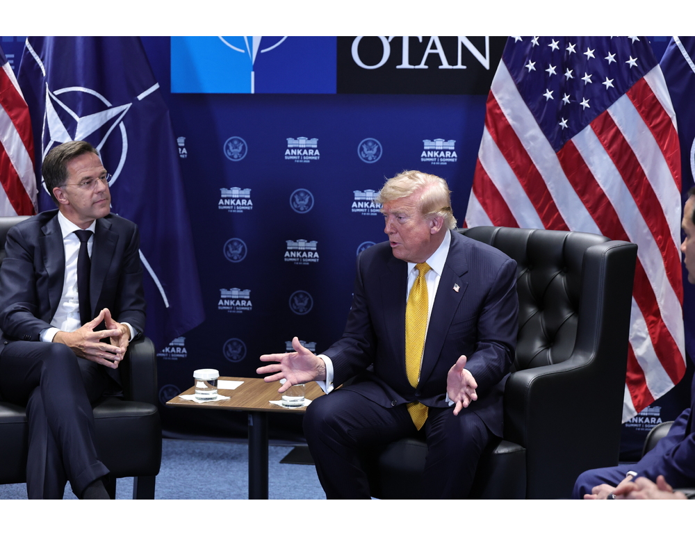 Trump, molto arrabbiato con la Nato, siamo stati trattati ingiustamente