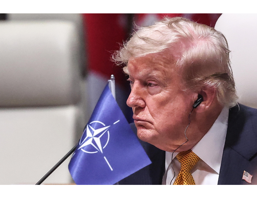 Trump, ‘probabile che colpiremo l’Iran con forza anche questa notte’