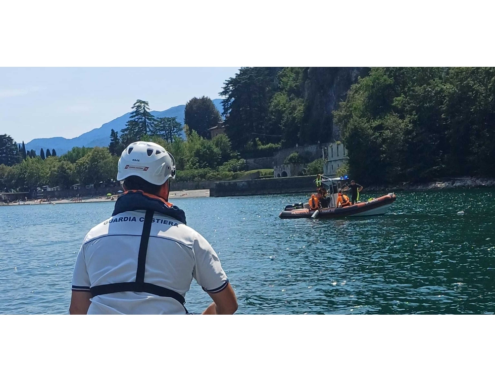 Turista disperso nel lago di Como, si è tuffato per salvare il figlio