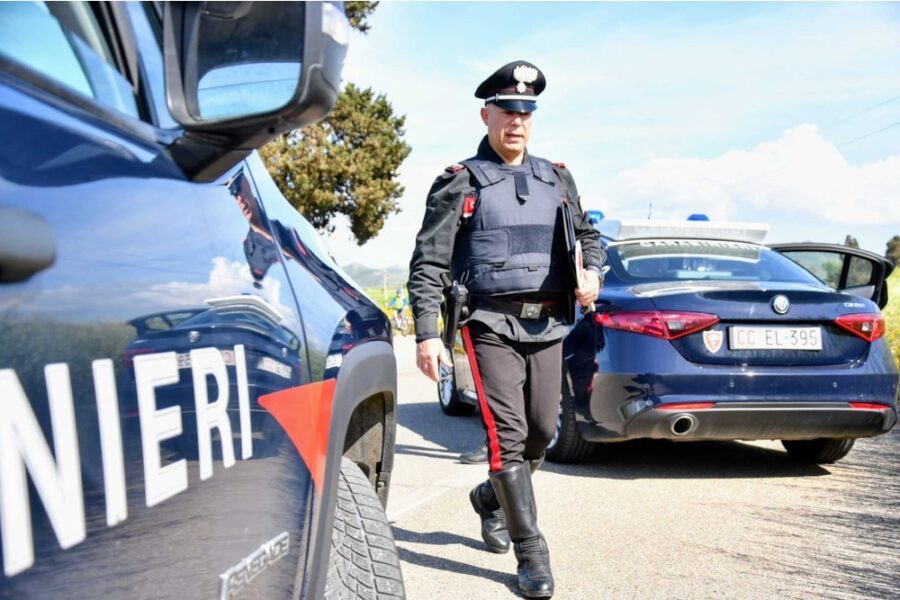 Bloccato dai militari a Santadi