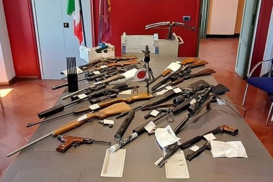 Operazione alle porte di Ivrea: sequestrate anche sostanze chimiche