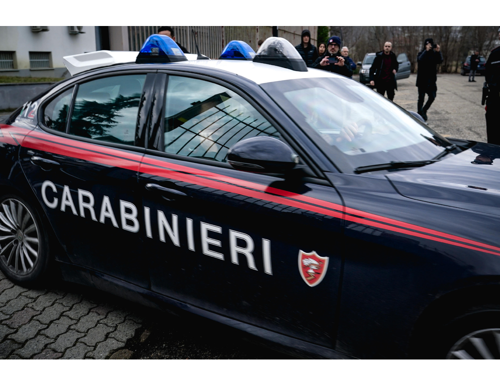 Uomo trovato morto in casa nel Milanese, si procede per omicidio