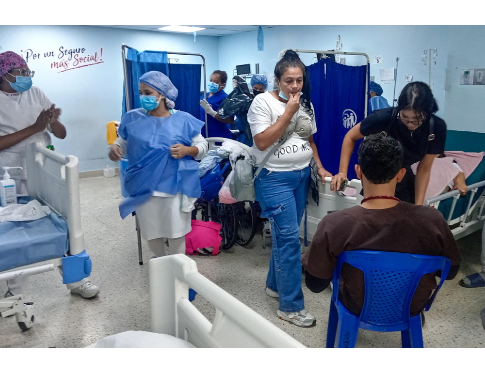 Venezuela: medici e infermieri affrontano l’emergenza con stipendi sotto un dollaro