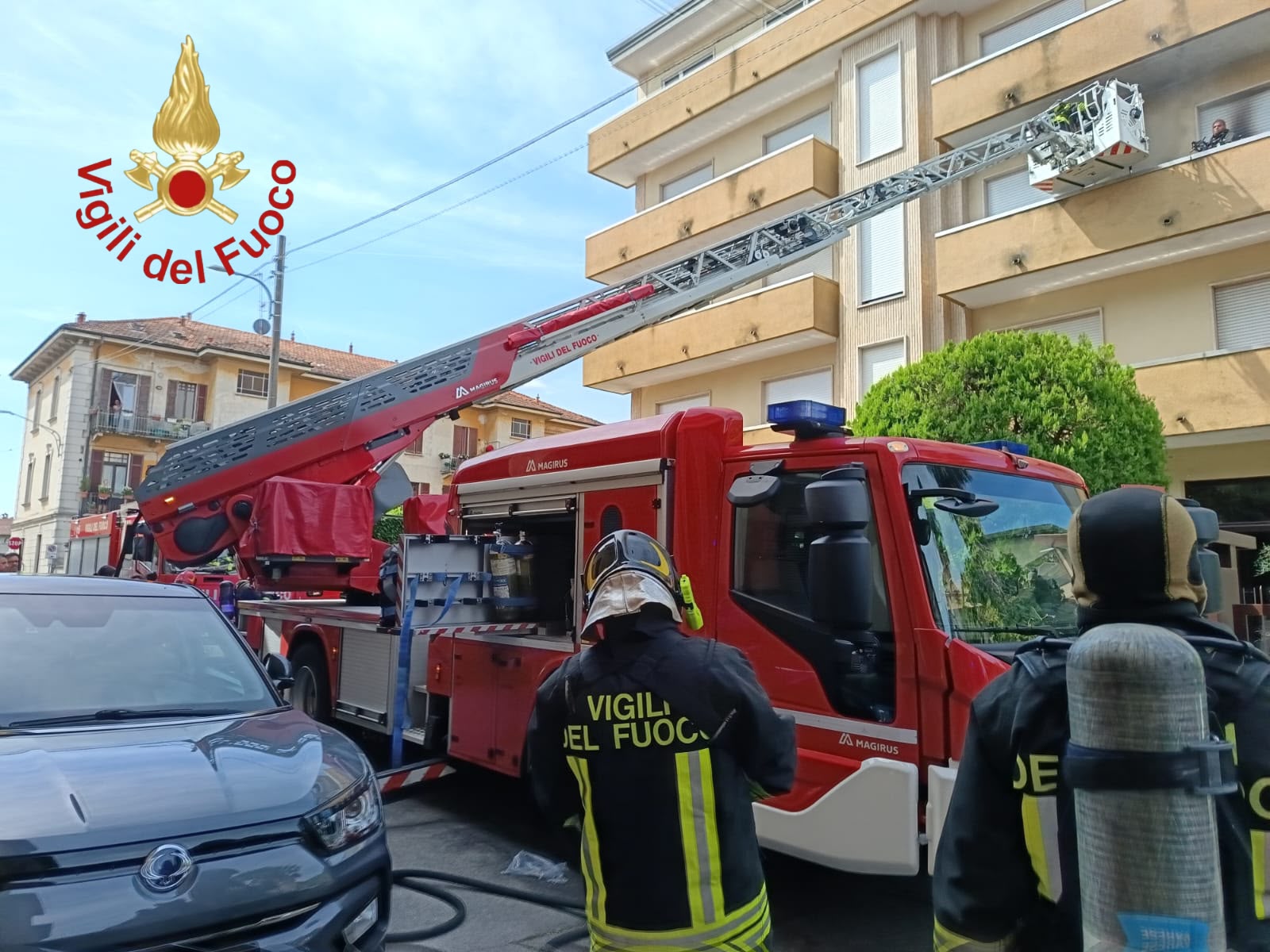 Tradate, incendio in un’abitazione. Un residente allontanato da casa per sicurezza