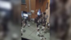 Como, musica alta e balli per strada in via Garibaldi e piazza Volta. Raccolta firme dei residenti esasperati
