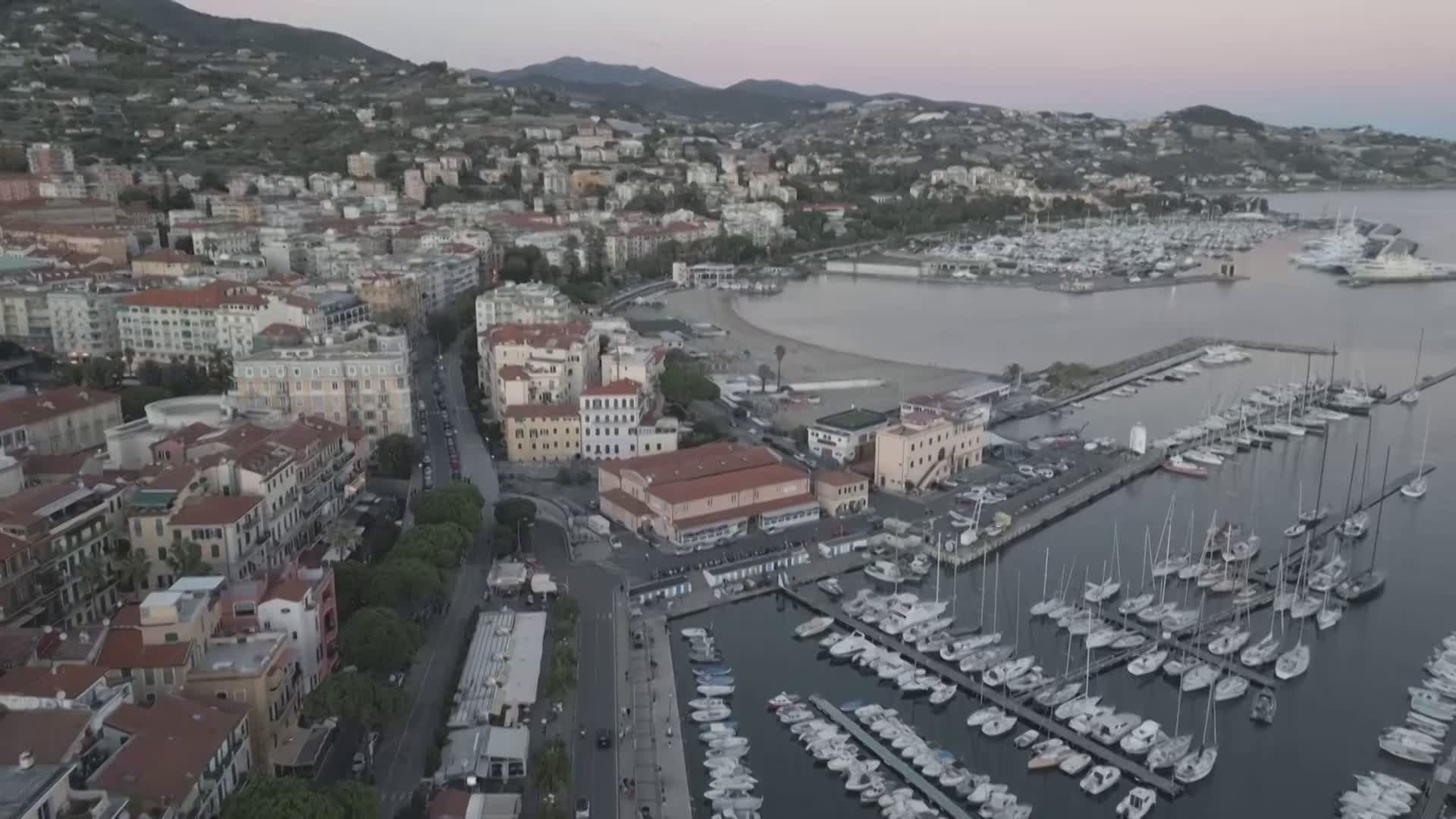 Cade con la bici a Sanremo, morto 37enne comasco. Lavorava in Liguria soltanto da pochi giorni